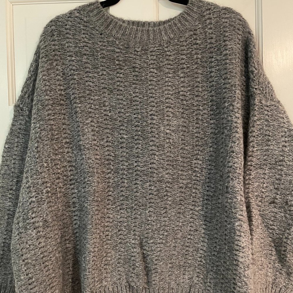 BDG Crew Neck Pullover Sweater